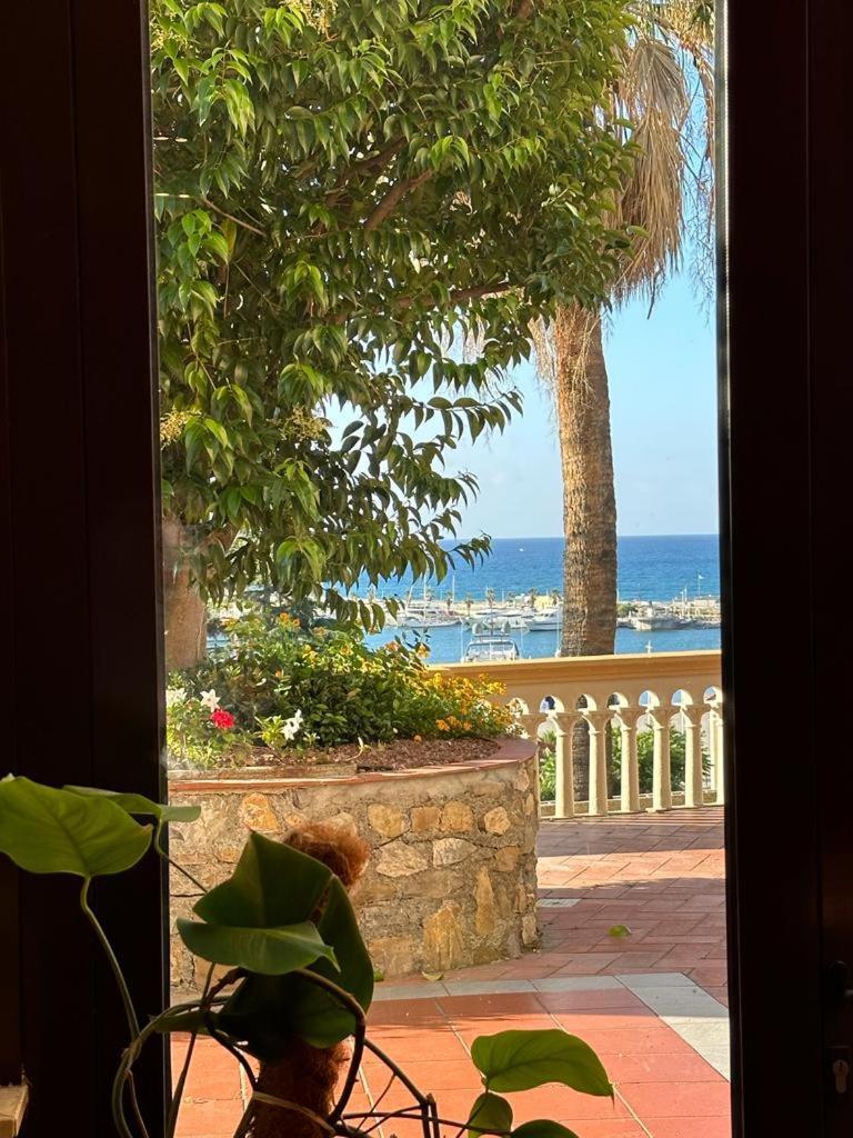 Hotel Miramare Imperia Ngoại thất bức ảnh
