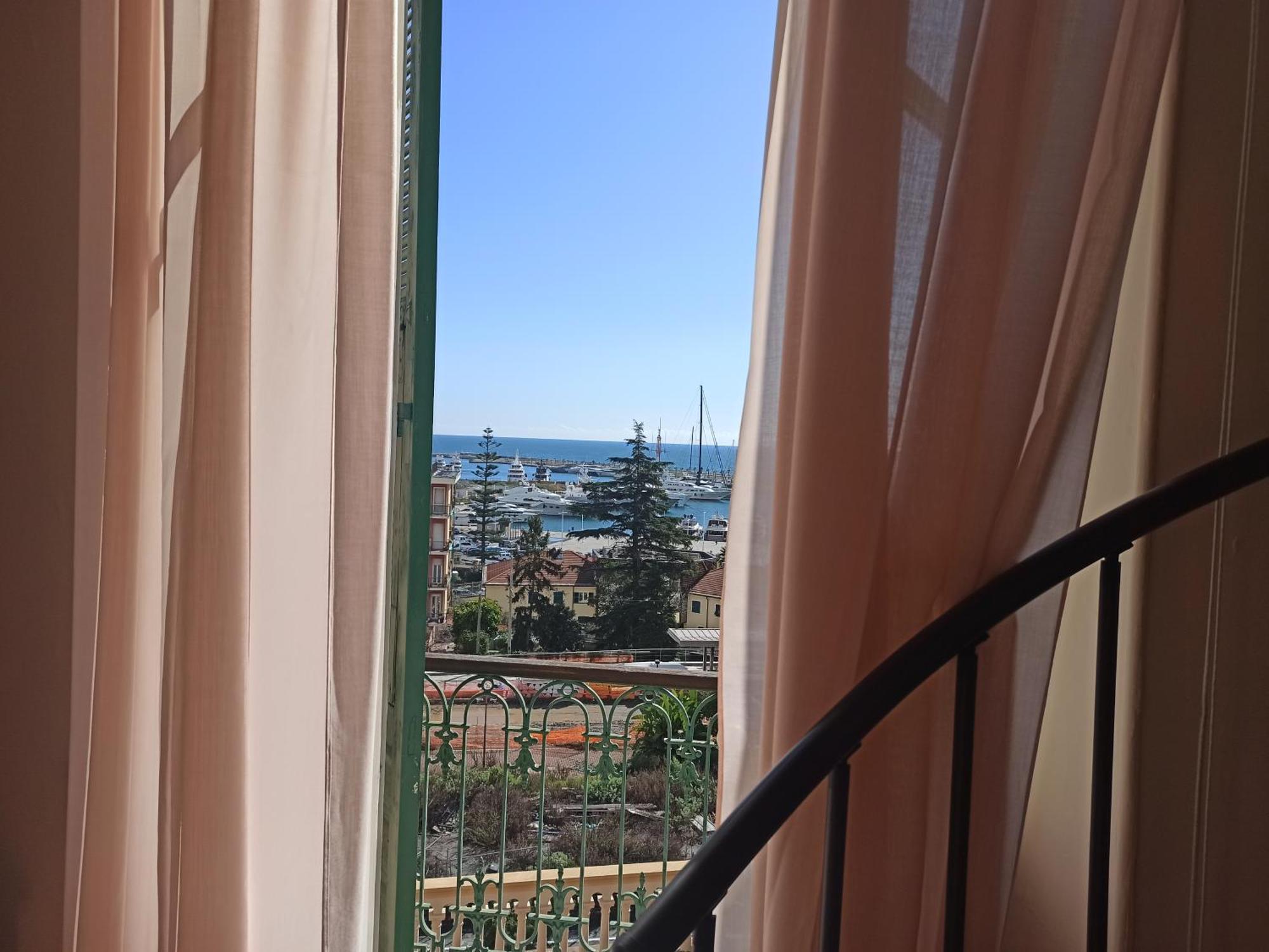 Hotel Miramare Imperia Phòng bức ảnh
