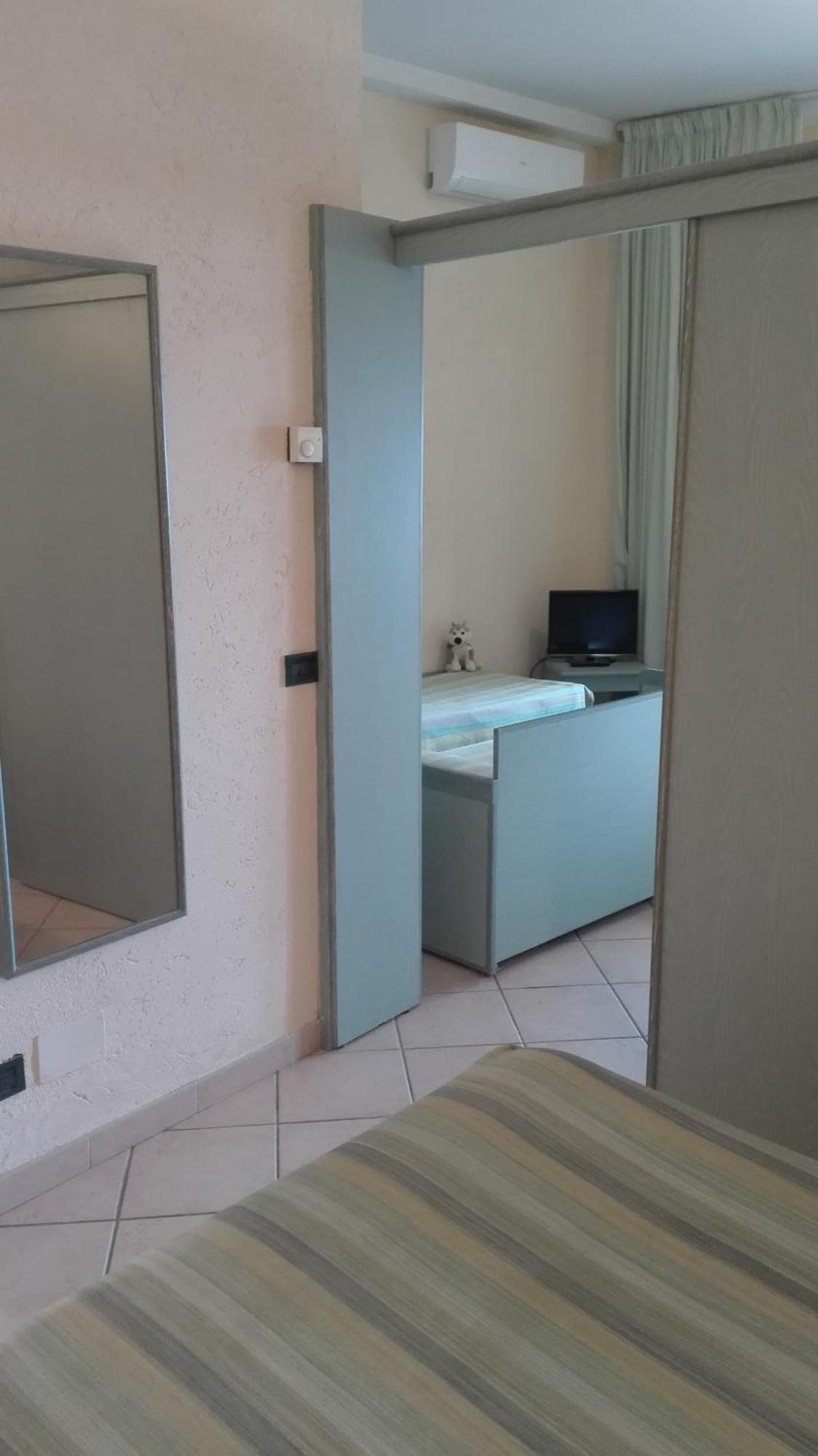 Hotel Miramare Imperia Phòng bức ảnh